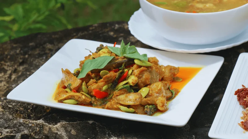 ผัดเผ็ดหนางสะตอ