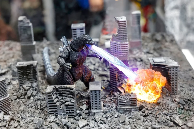 โมเดล Godzilla ที่จัดแสดงใน 2025 San Diego Comic-Con International ก่อนวันงานจริง (ภาพจาก: Frazer Harrison/Getty Images via AFP)