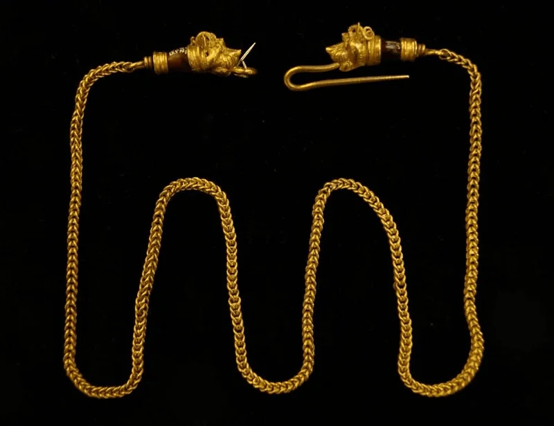 อัญมณียุคกรีกโบราณส่วนหนึ่งที่หายไป (ภาพจาก: British Museum)