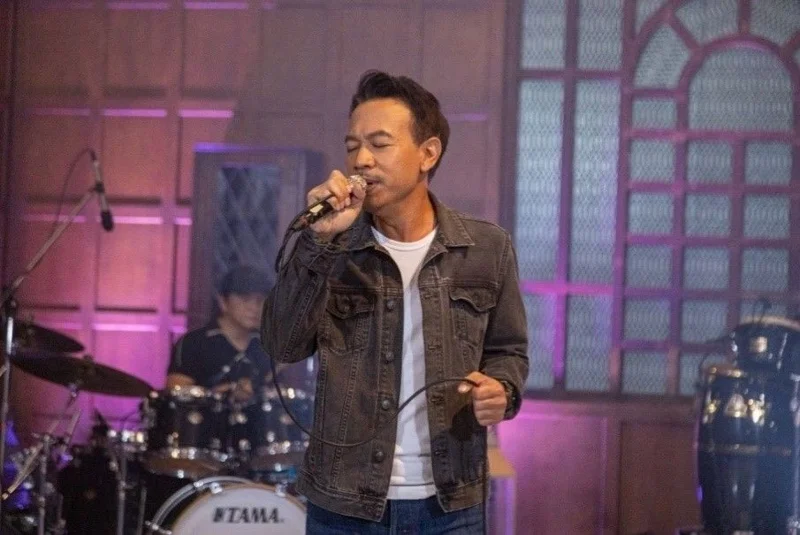นัท ชาติชาย นักร้องนำที่มาสานต่อความสำเร็จ Crescendo