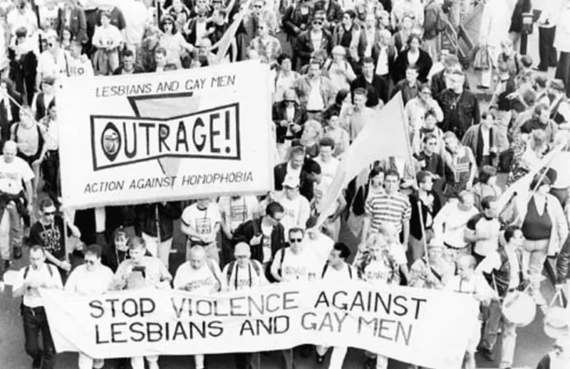 พาเหรด EuroPride ครั้งแรก ณ กรุงลอนดอน ปี 1992 (ภาพจาก: European Pride Organisers Association)